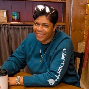 Meet your Posher, Lisa